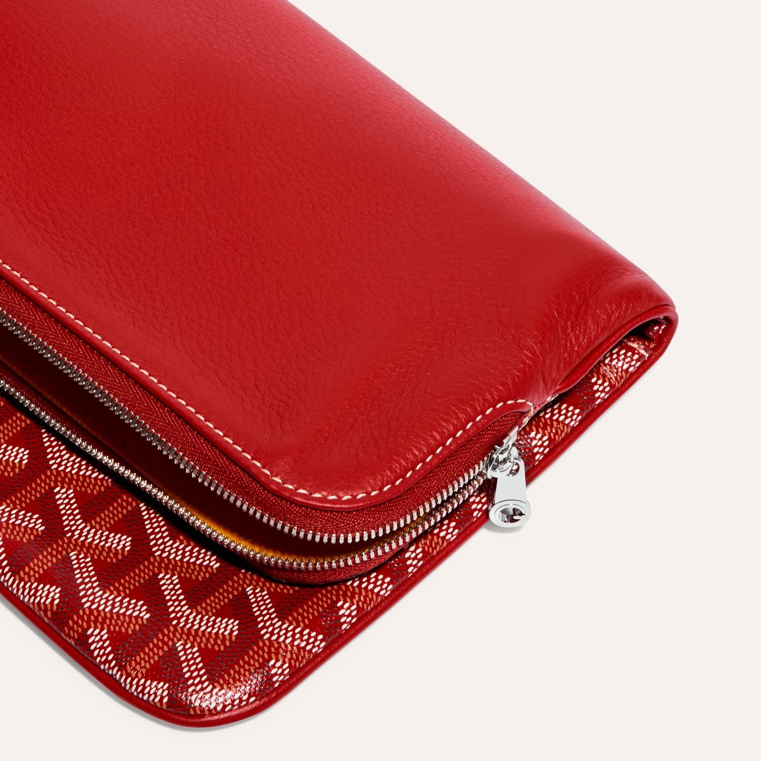 Sainte-Marie MM Clutch