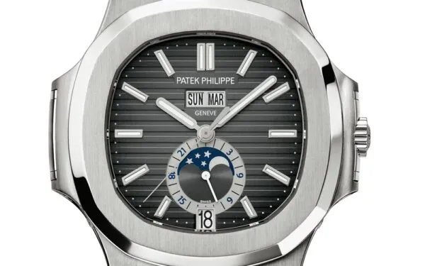 Nautilus 5726A-001 Annual Calendar, Moon phases. 40.5 mm,Steel