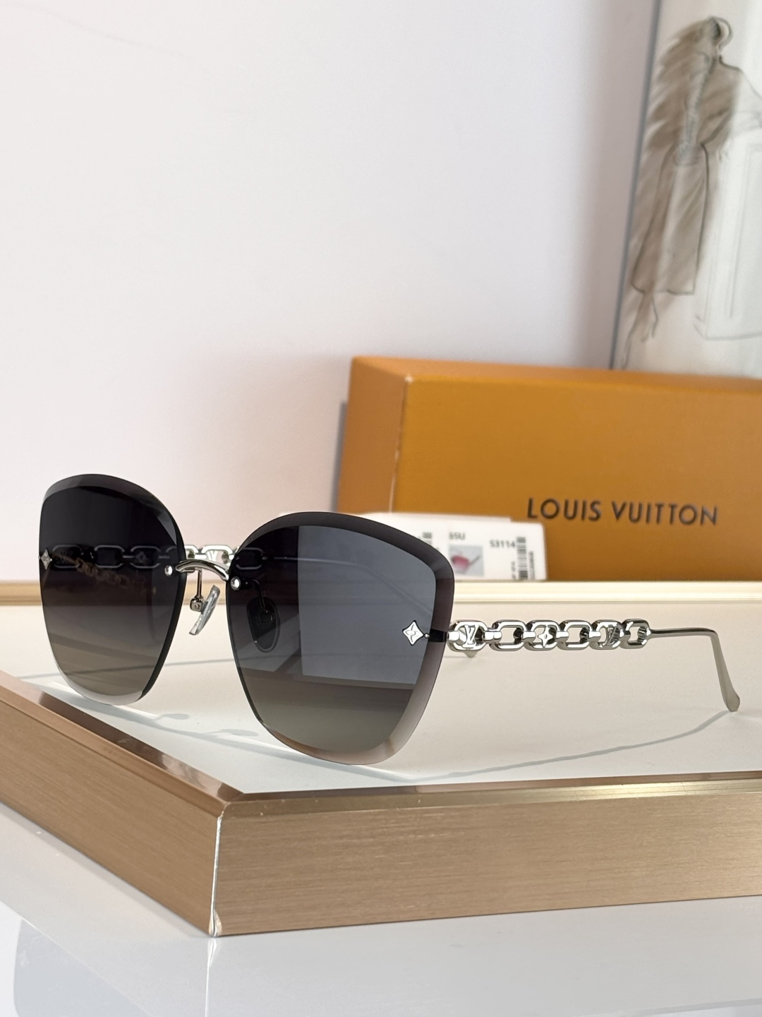 LV glasses-12