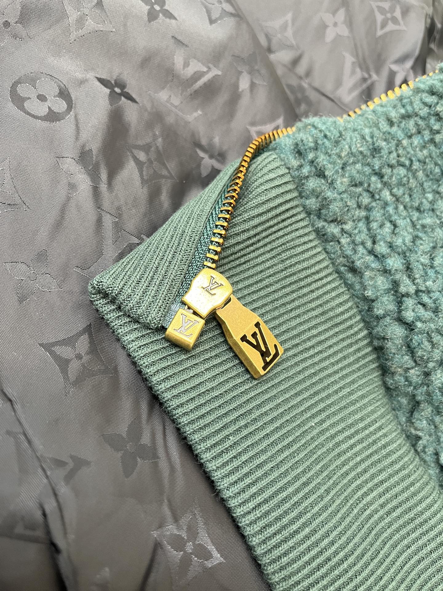 LV Clothing-350