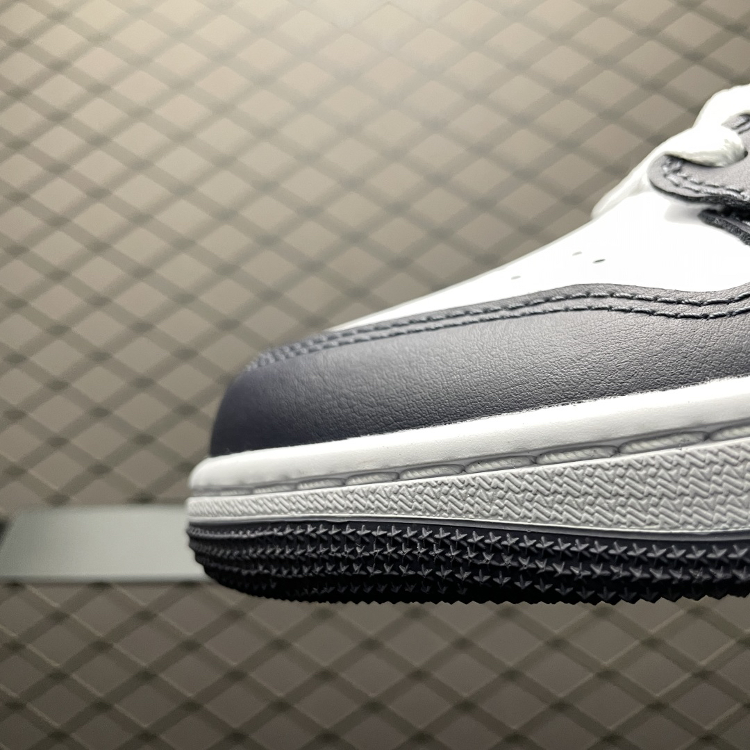 Nike Sneakers-114