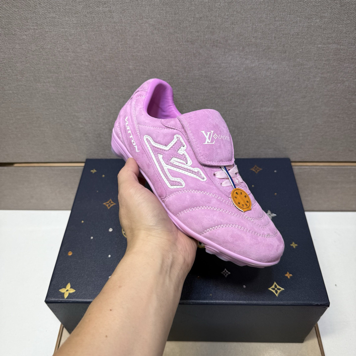 Lv Sneakers-224