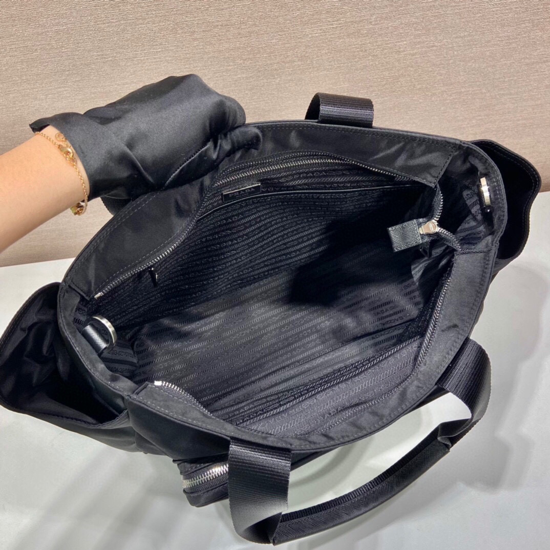 Prada bag-128