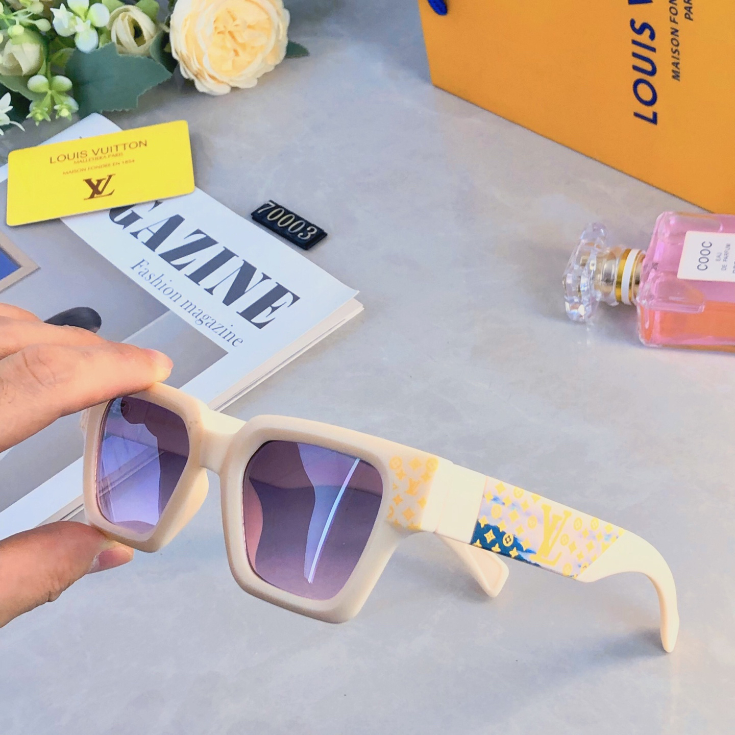 LV glasses-24
