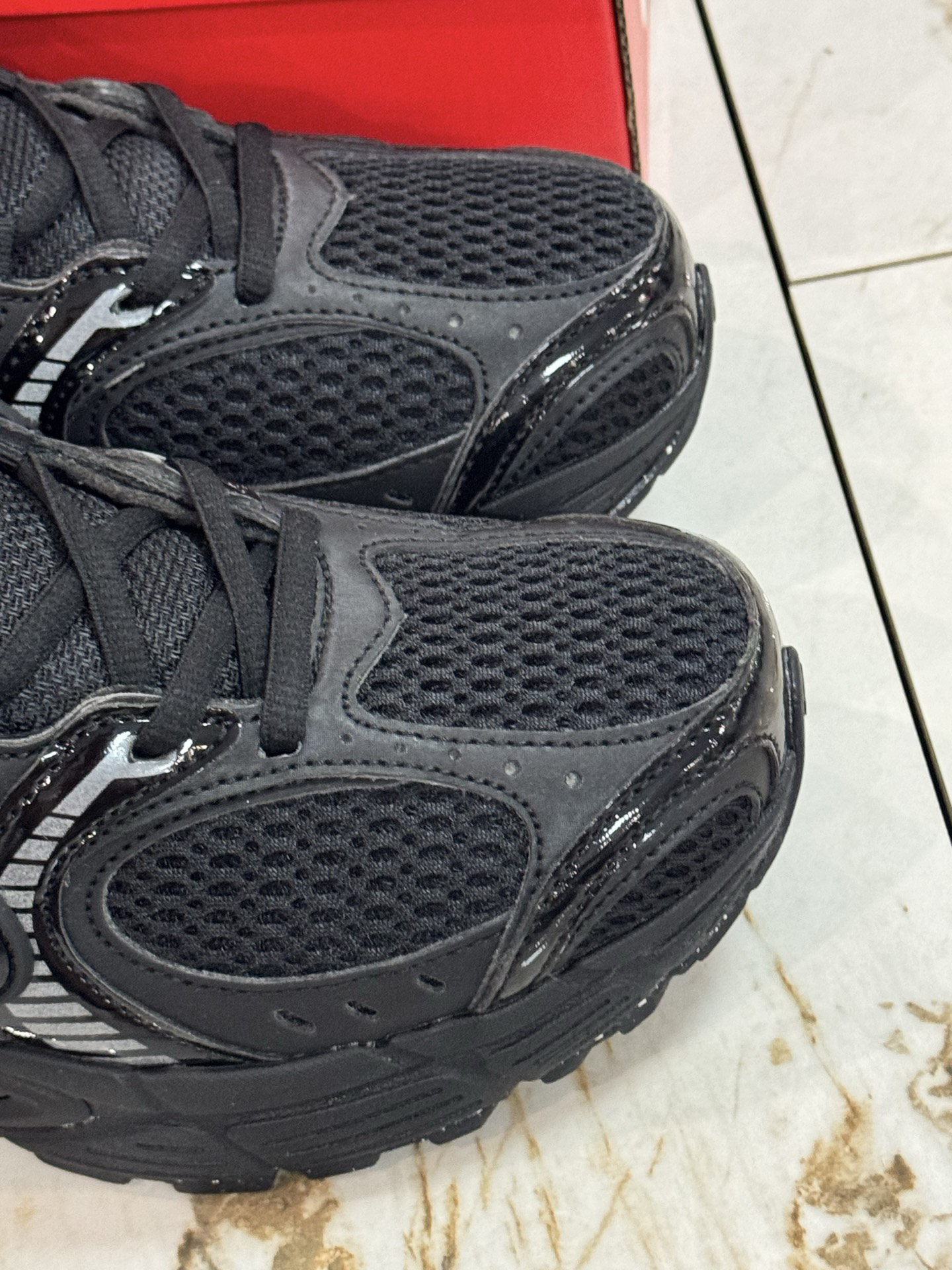 Nike Sneakers-252