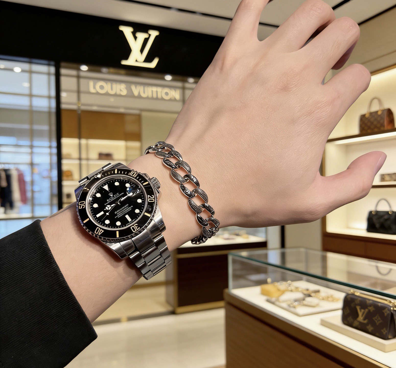 LV Bracelet-89