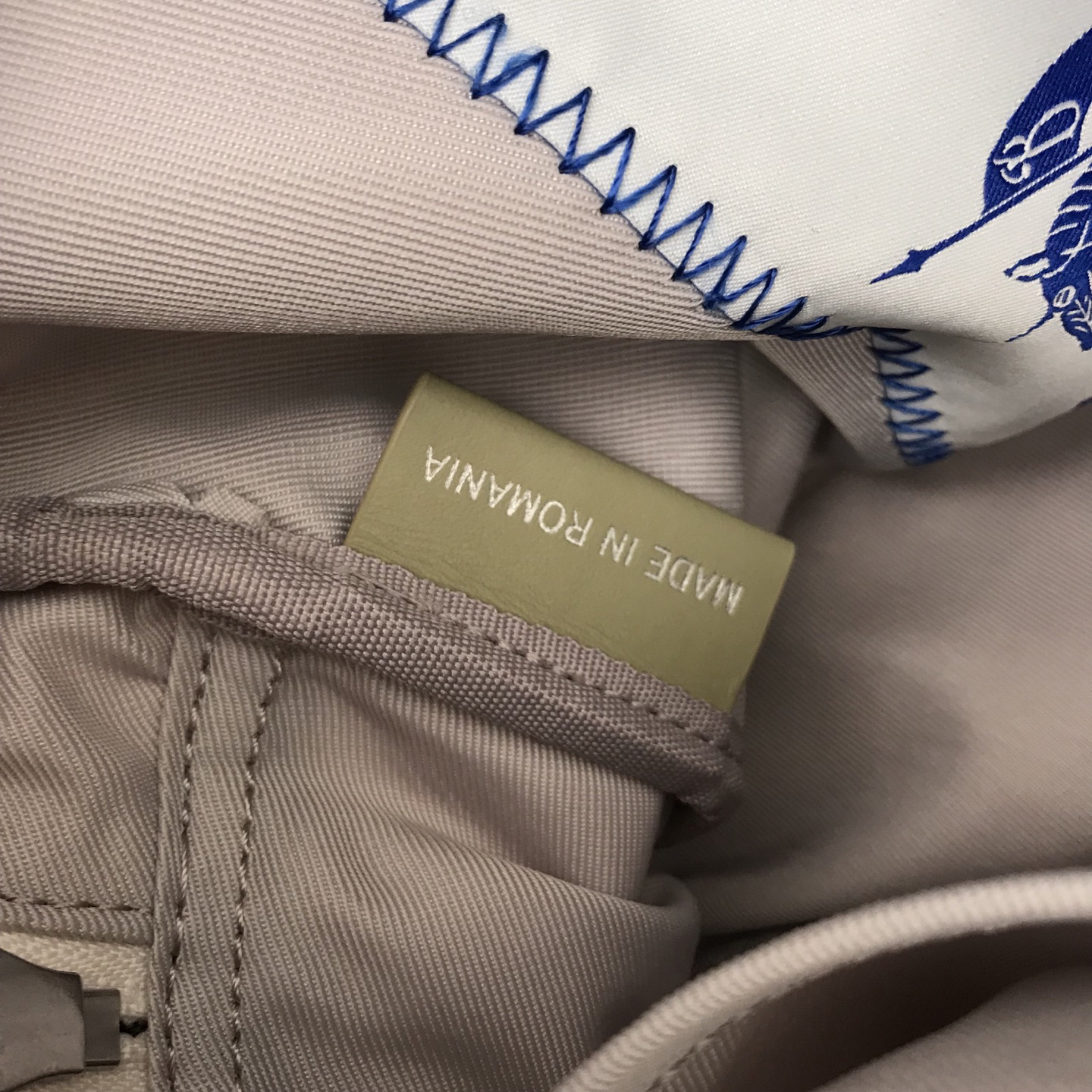 Burberry bag-85