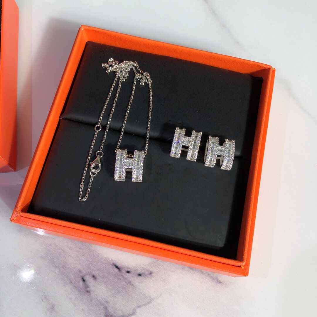 Hermes necklace-22