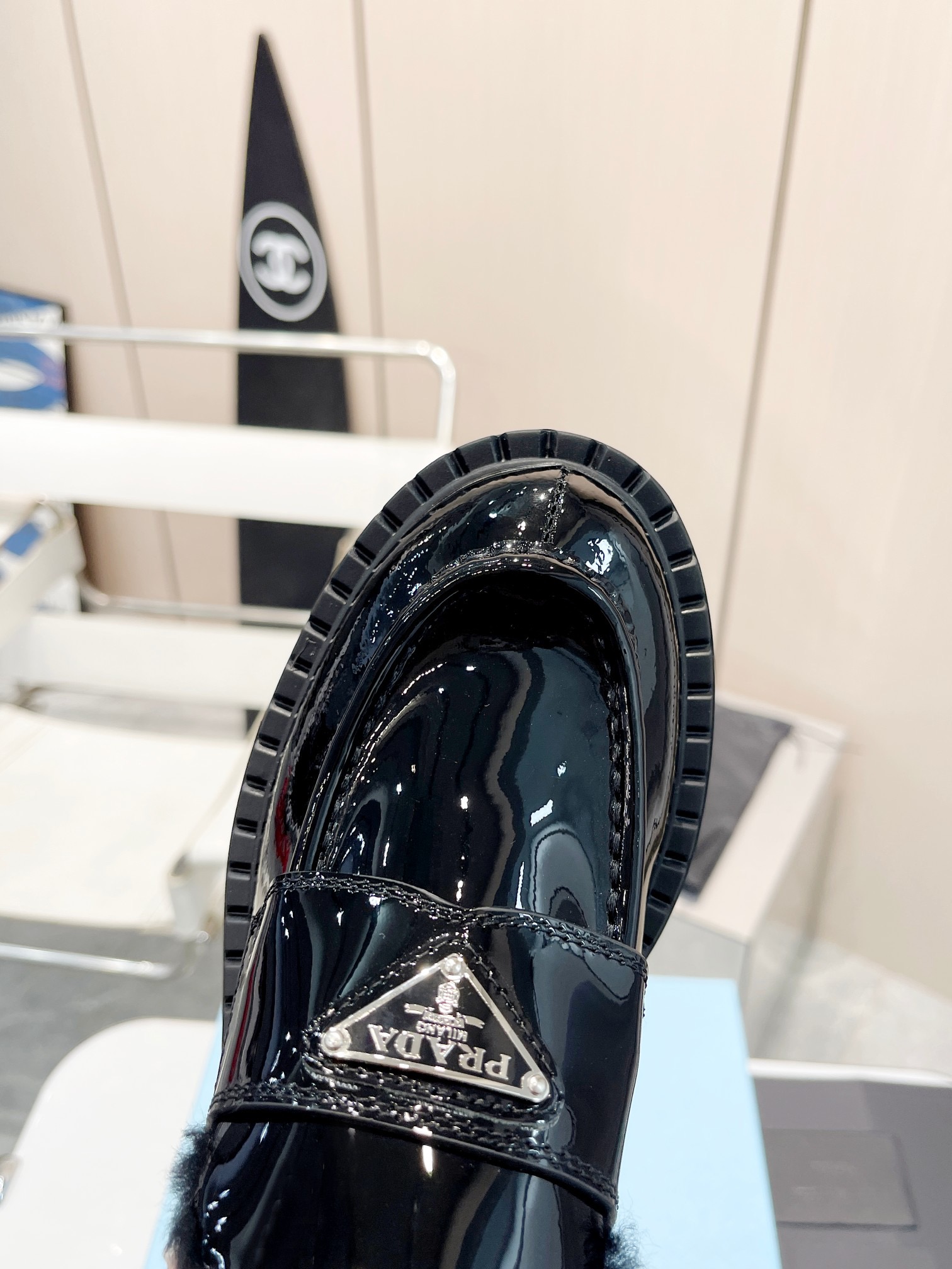Prada women's leather shoes-7