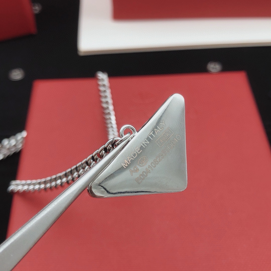 Prada necklace-2