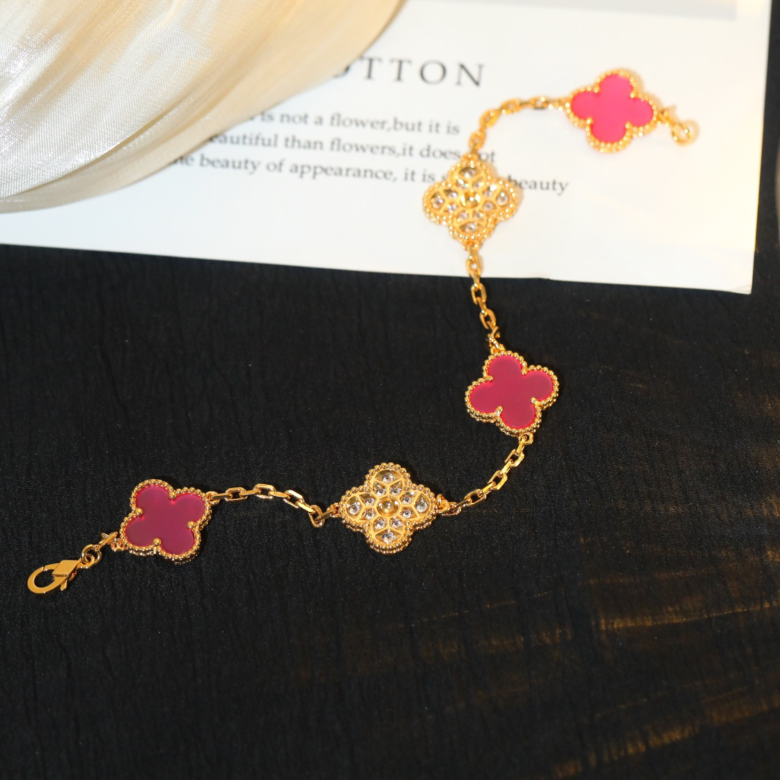 Van Cleef & Arpels Bracelet-72