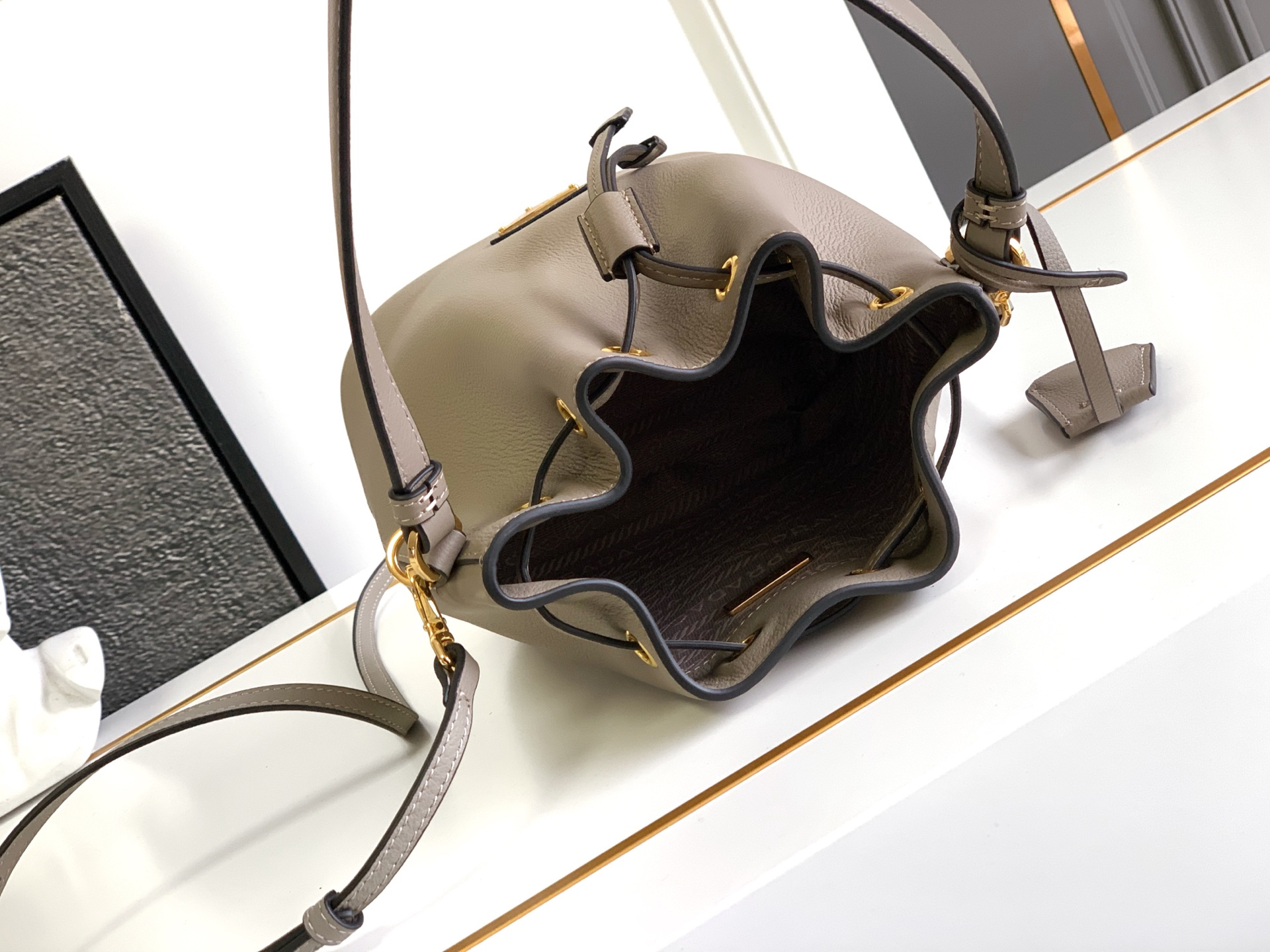 Prada bag-150