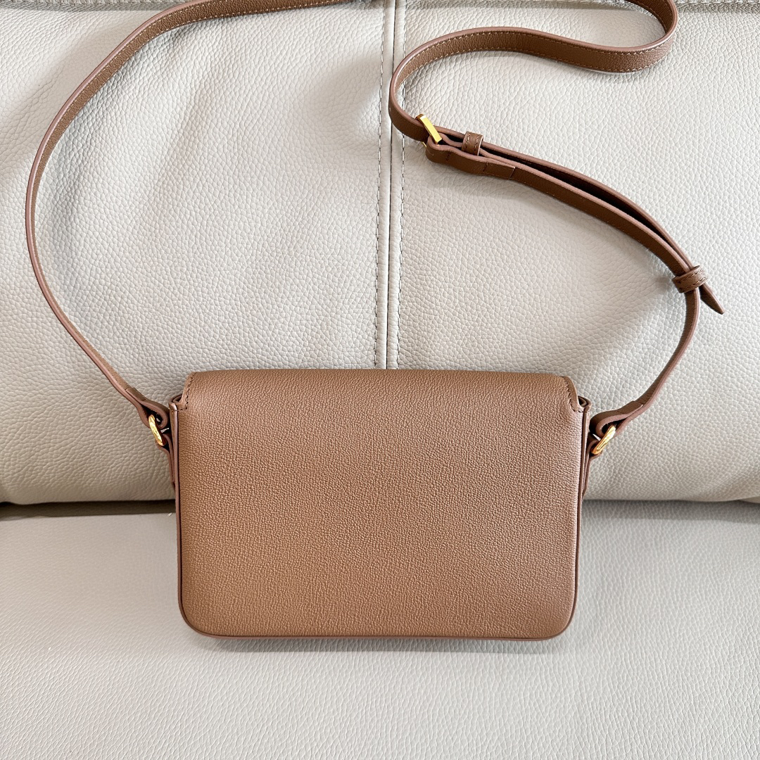Burberry bag-31