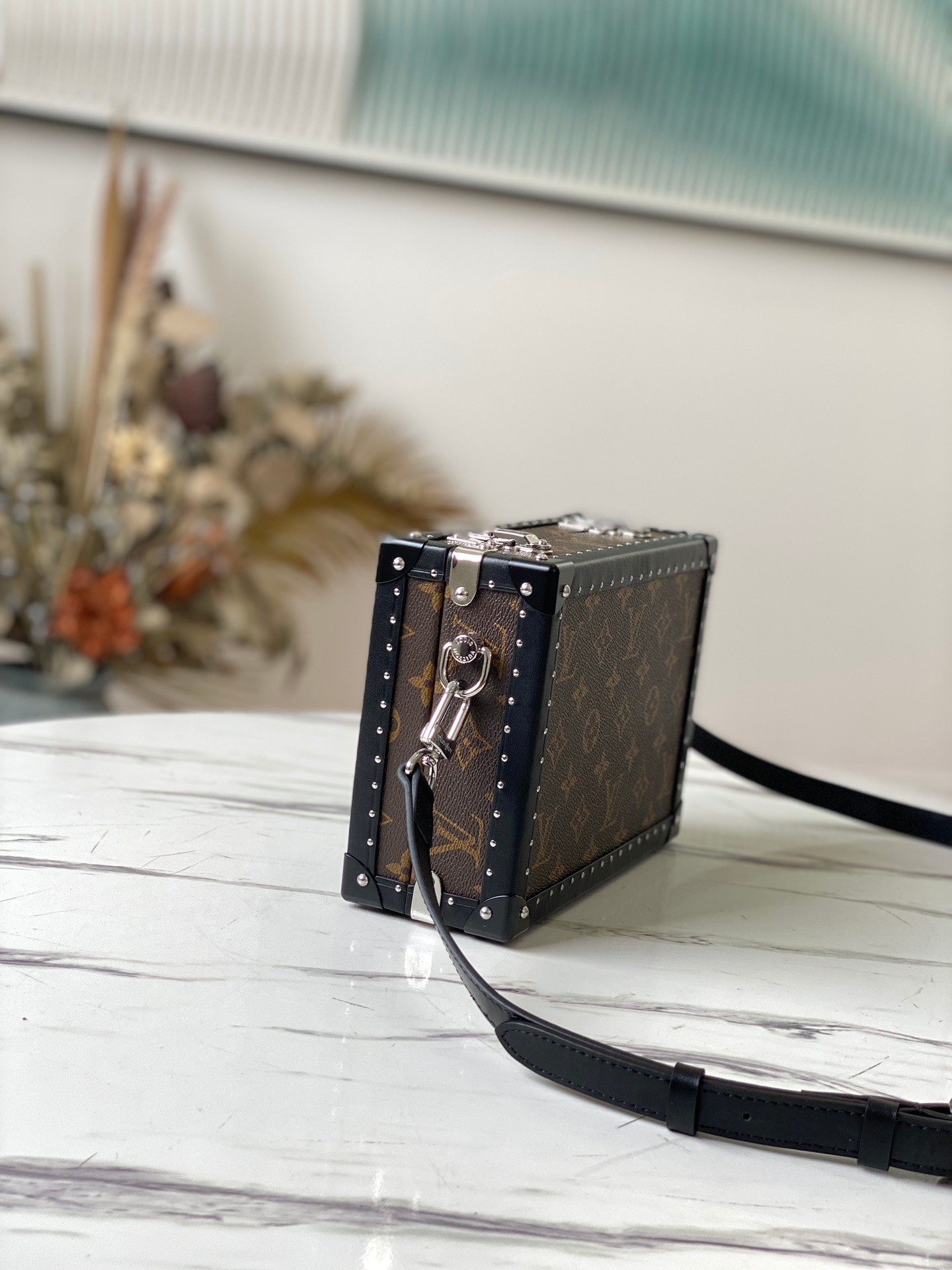 Louis Vuitton bag-205