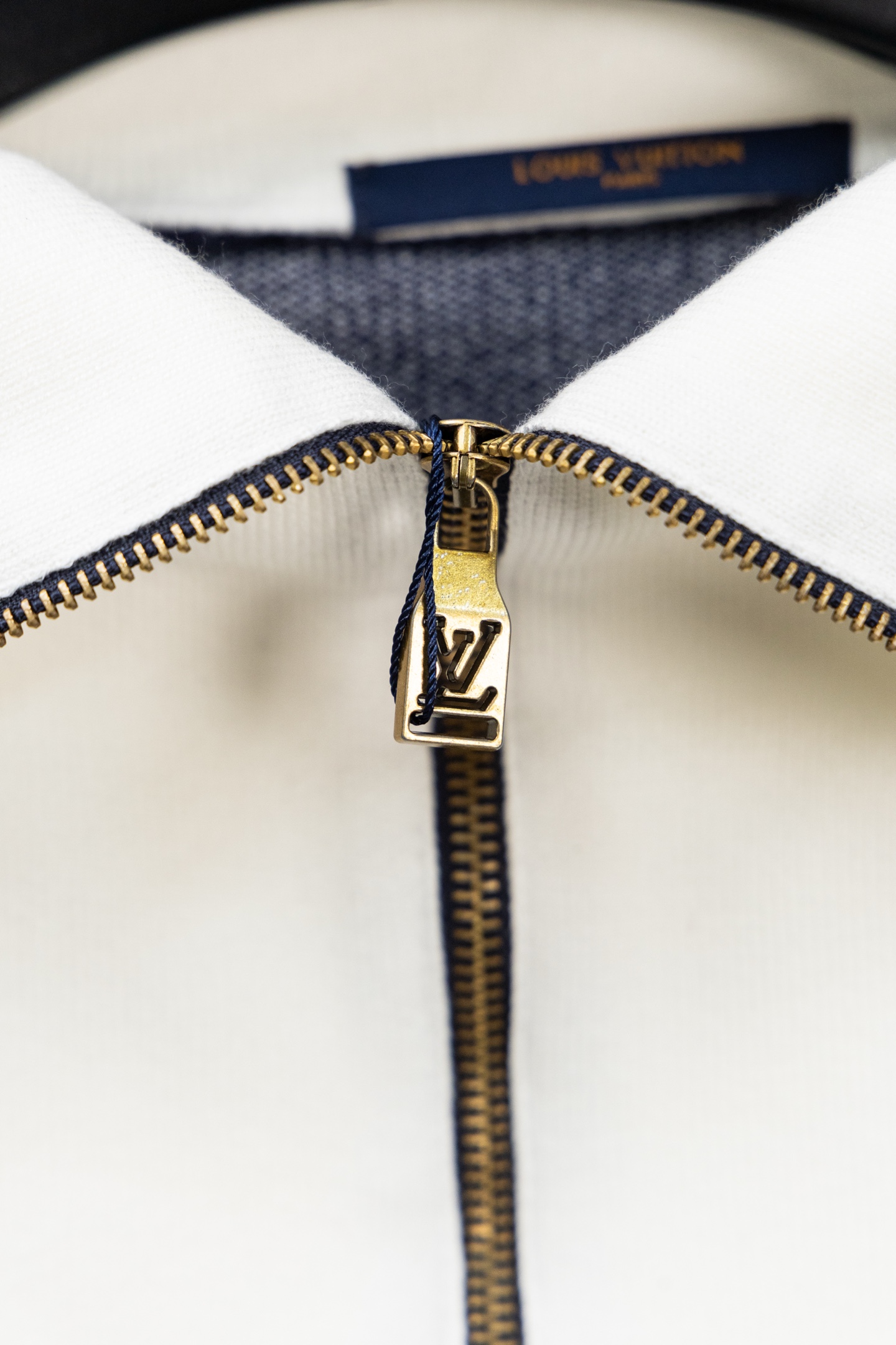 LV Clothing-284