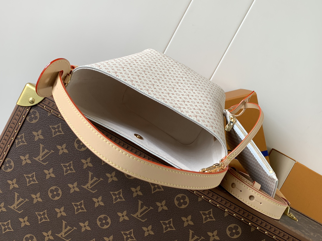 Louis Vuitton bag-199