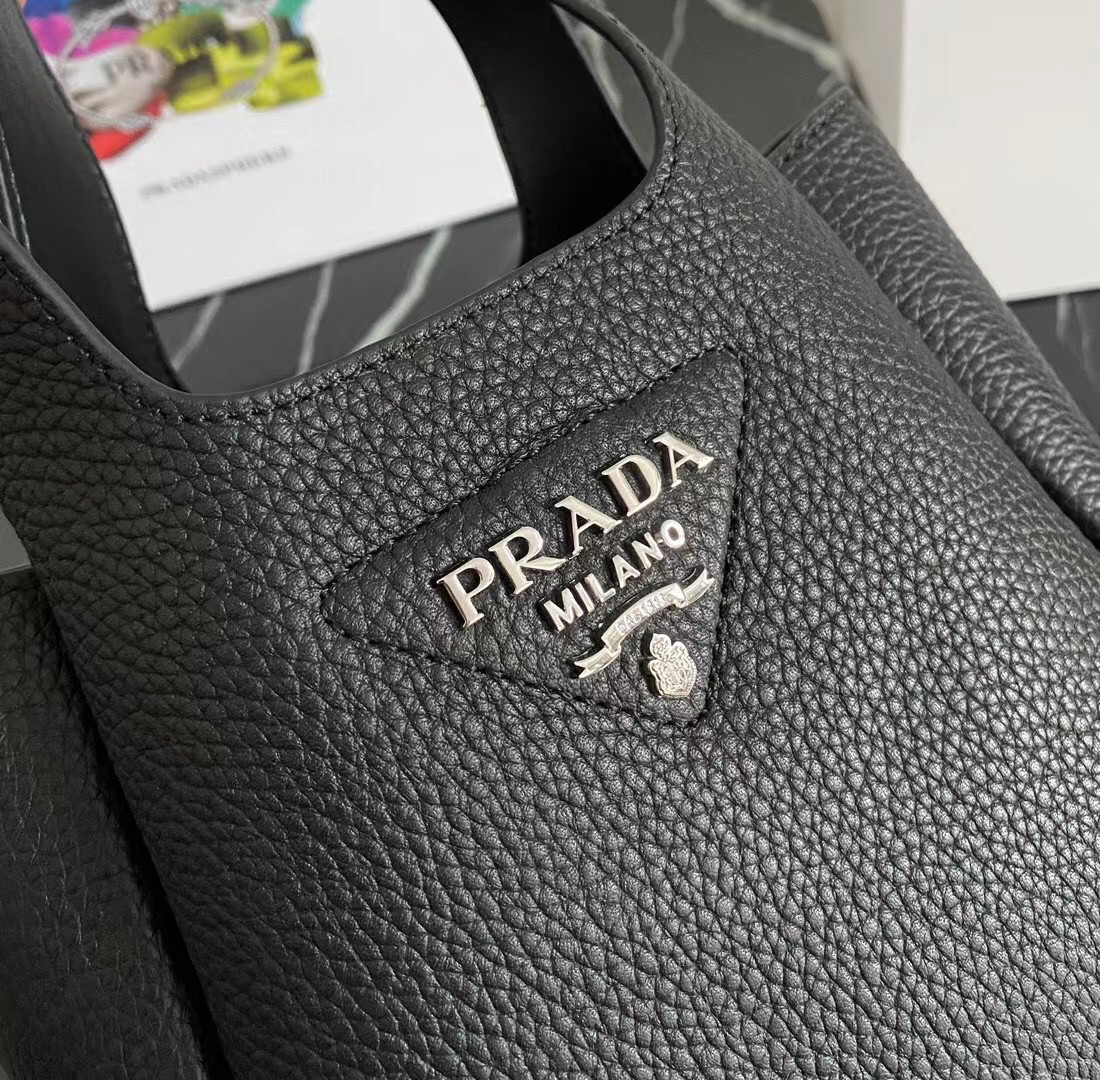 Prada bag-192