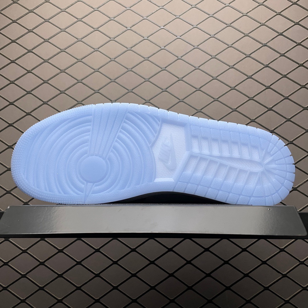Nike Sneakers-107