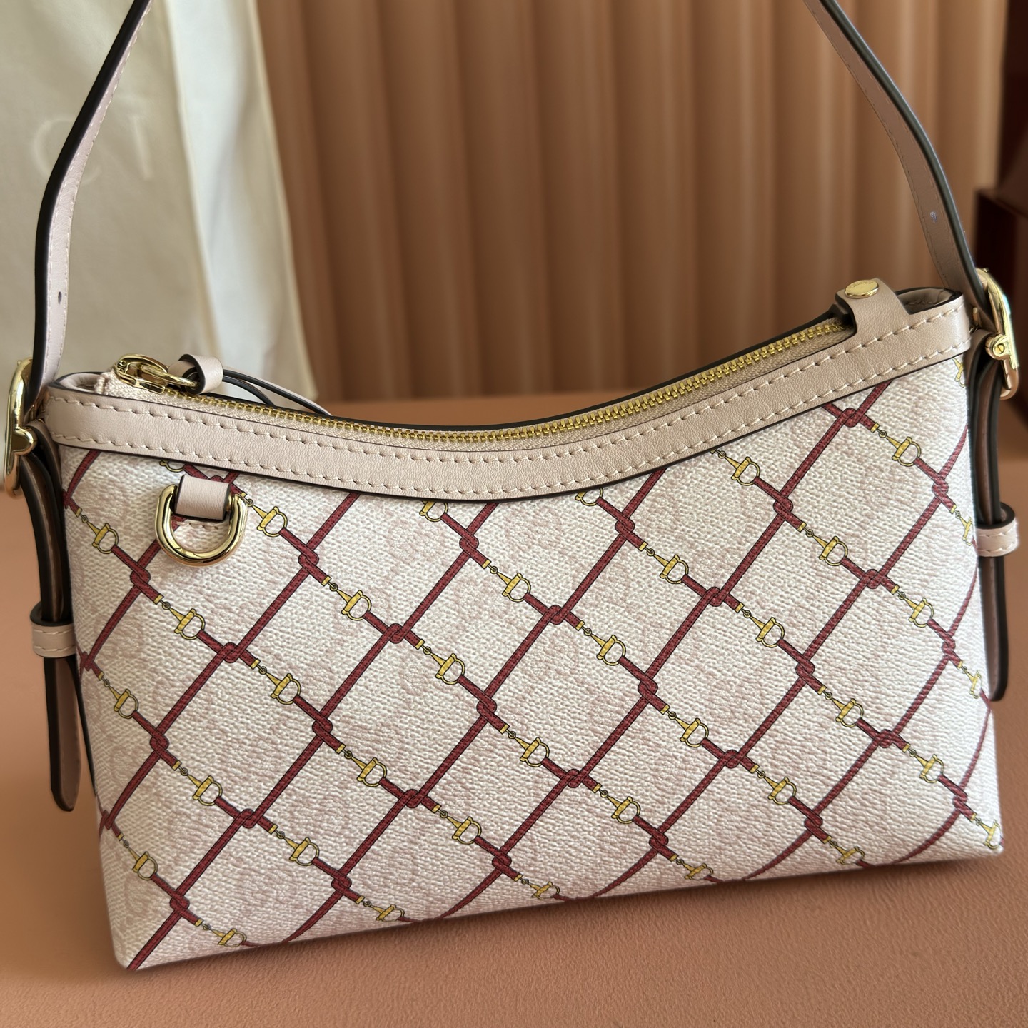 Gucci new bag-112
