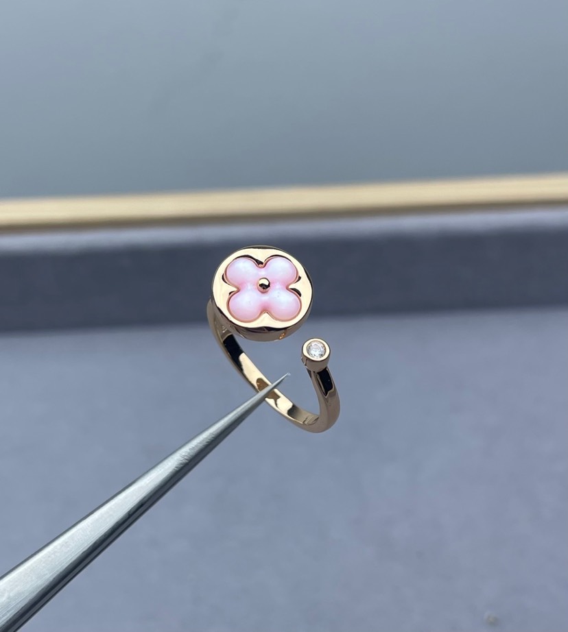 LV ring-39