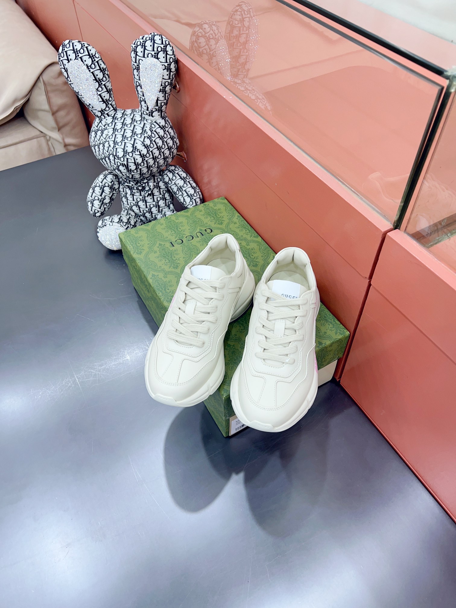 Gucci Sneakers-179