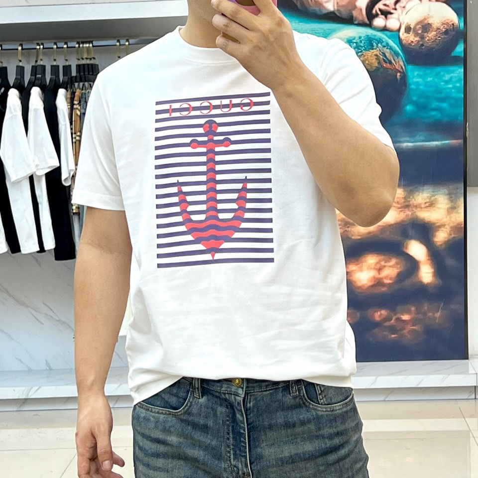 Gucci clothing-269