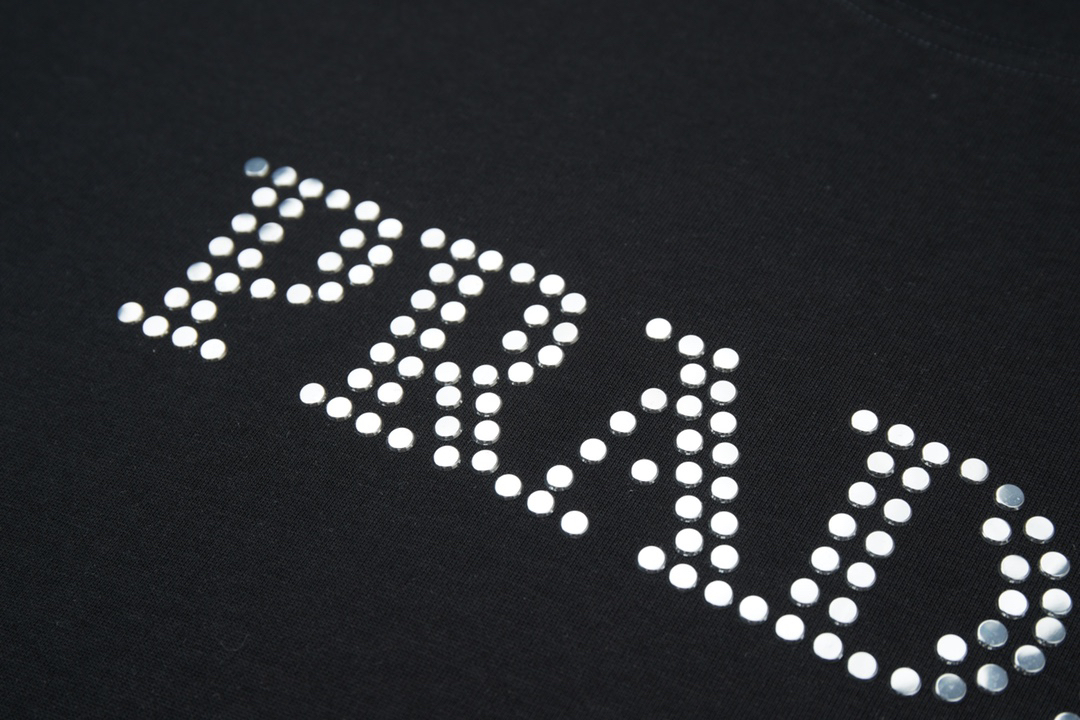 Prada clothing-301