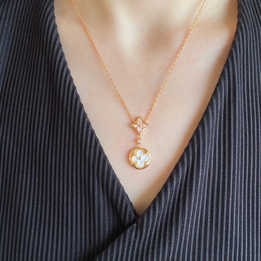 LV necklace-56