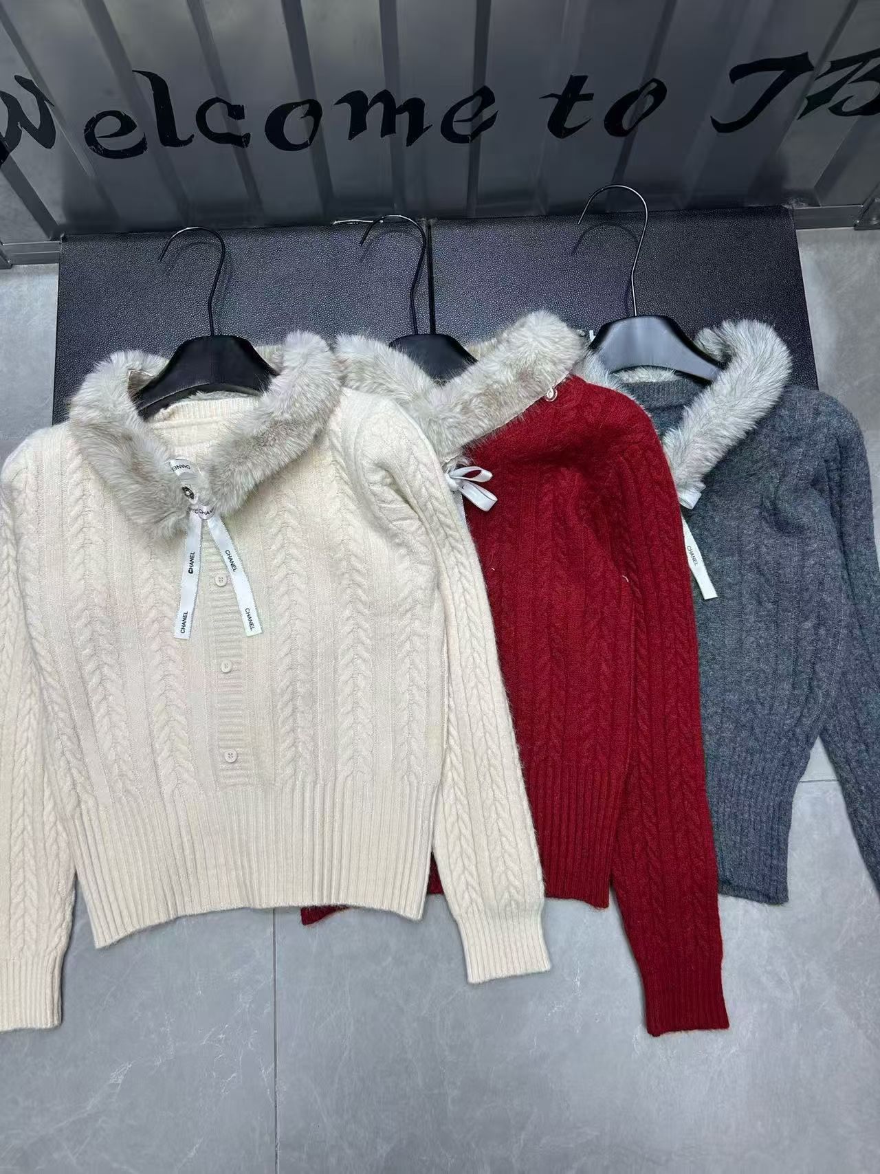 Chanel clothing-117