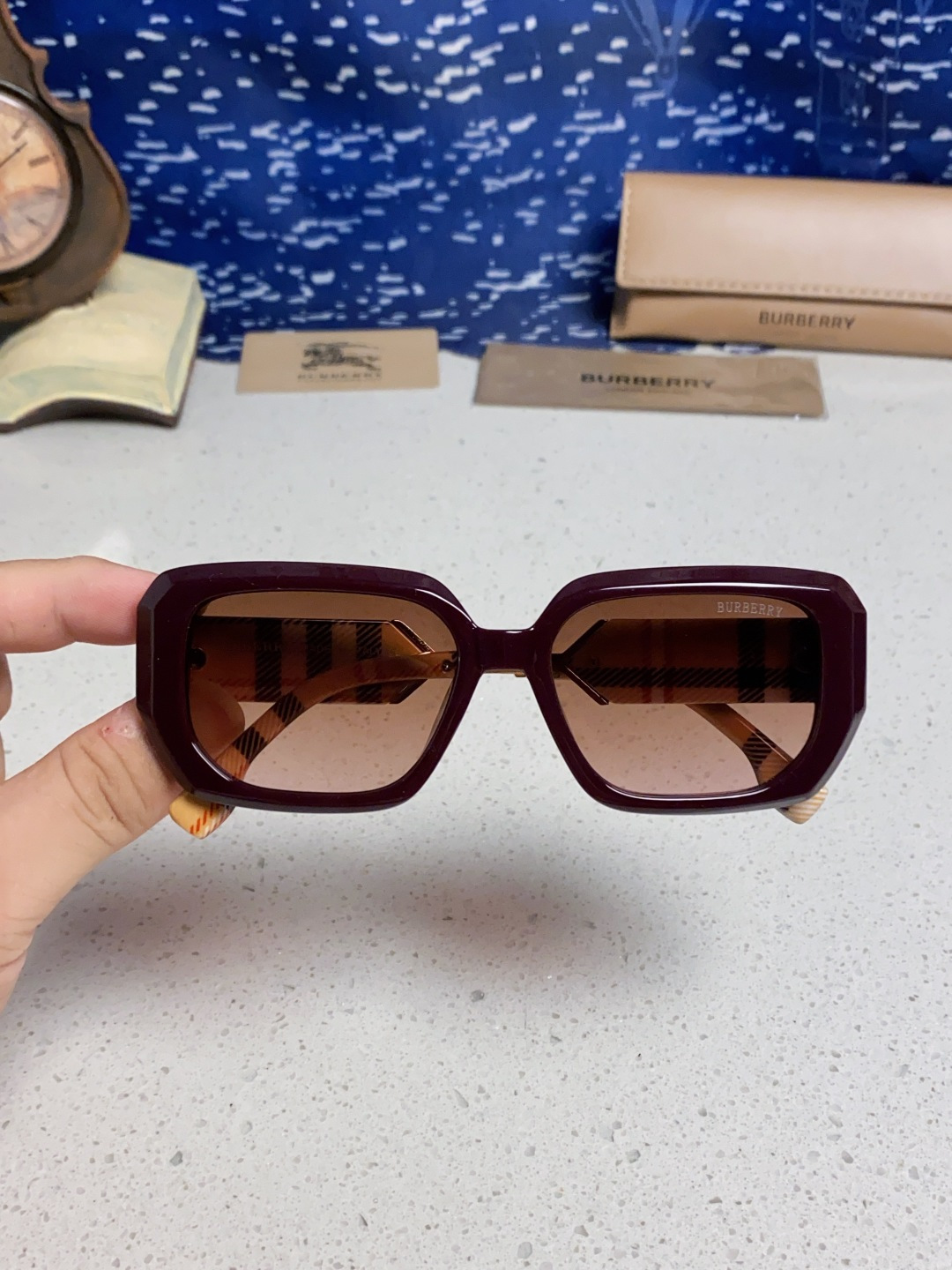Burberry glasses-2