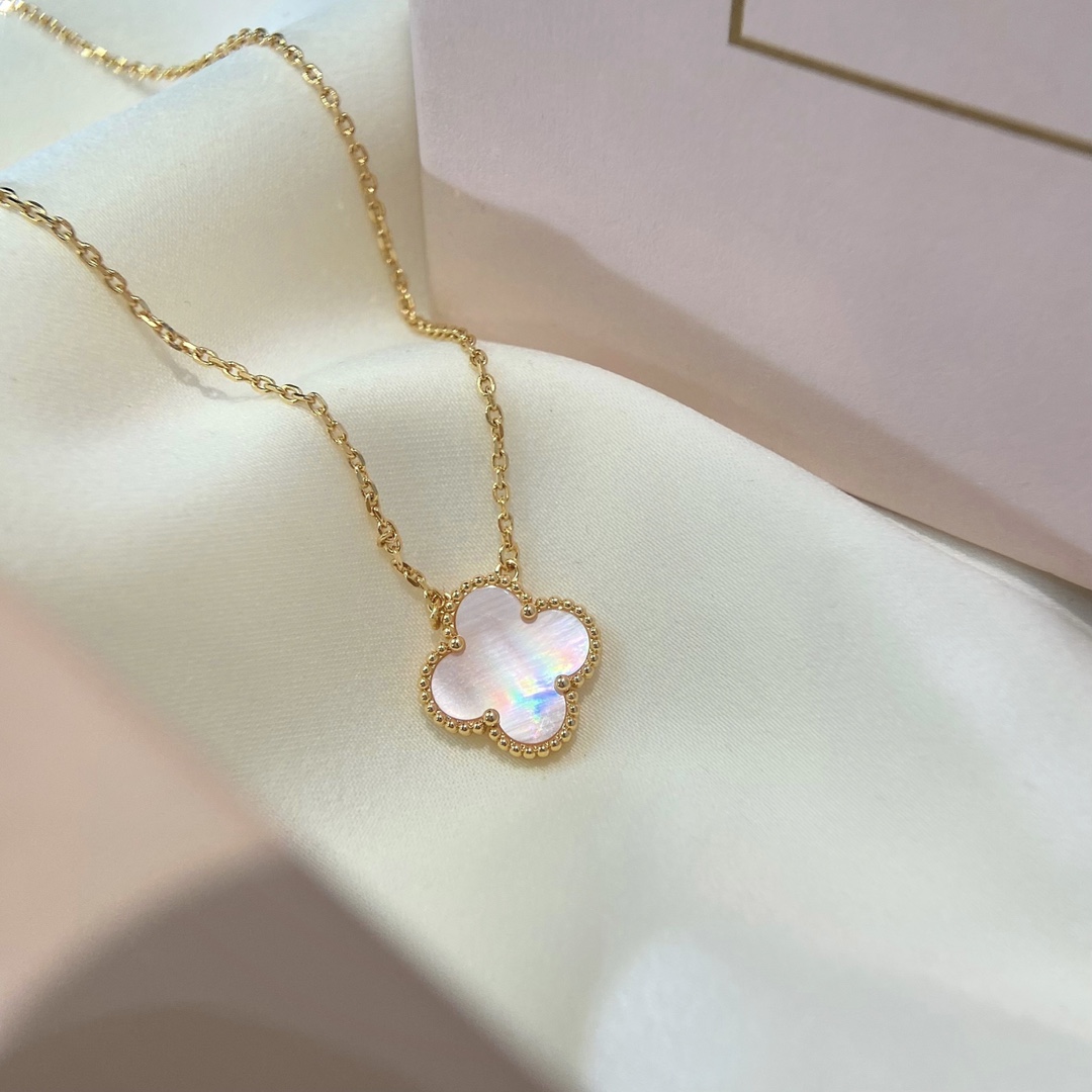 Van Cleef & Arpels necklace-4