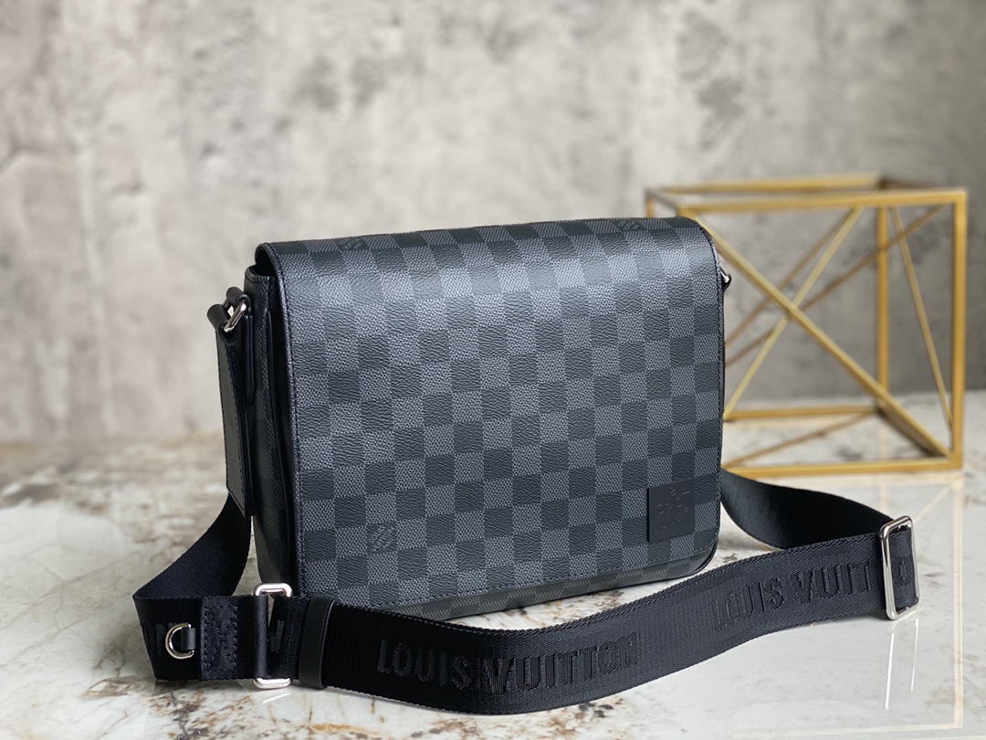 Louis Vuitton N42711 District PM Messenger Bag Coated Canvas
