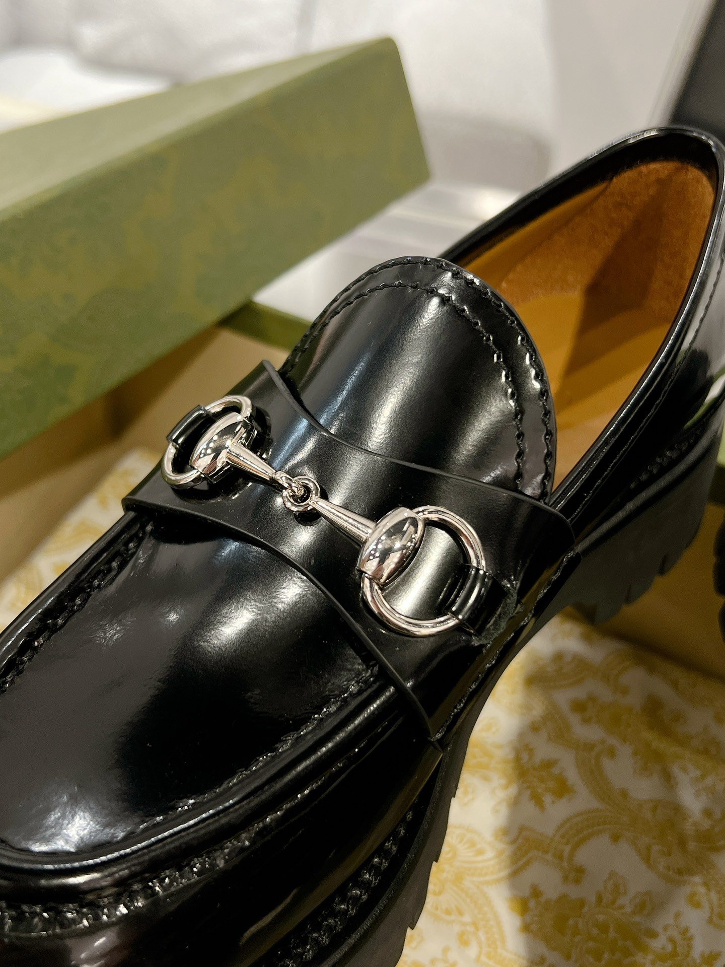 Gucci women's leather shoes-58