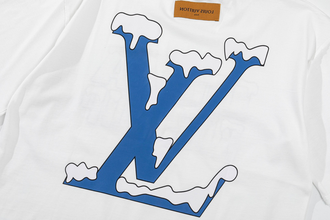 LV clothing-120