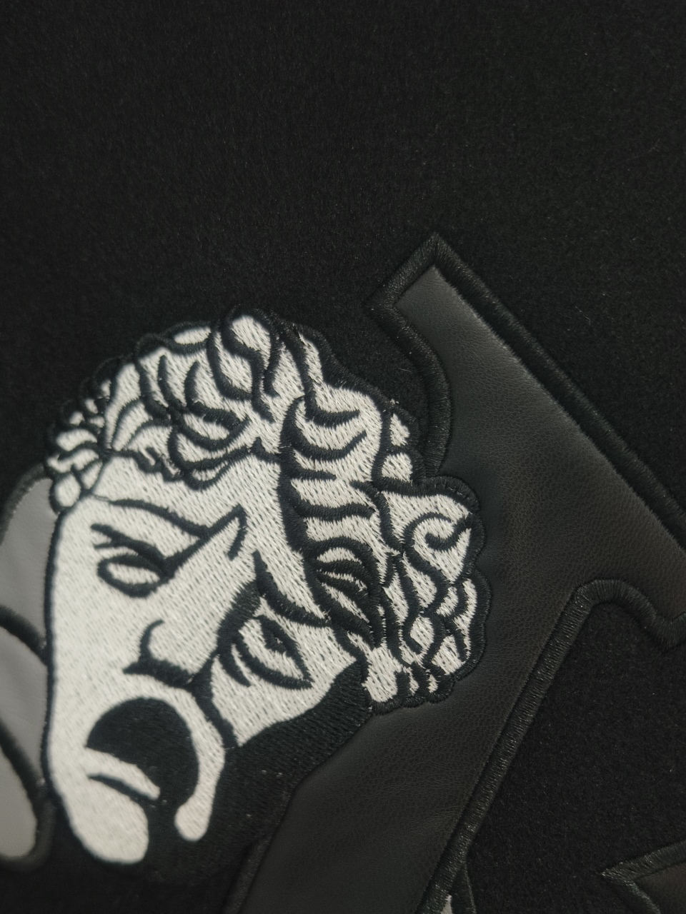 LV Clothing-291