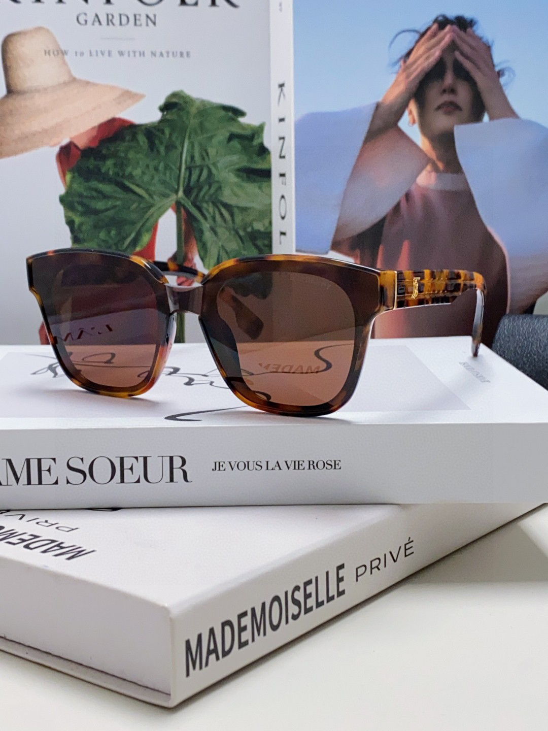 Burberry glasses-51