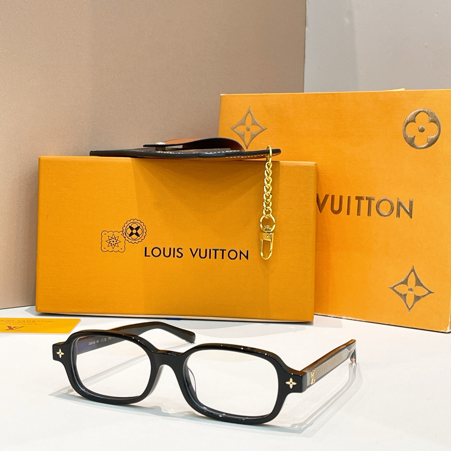 LV glasses-15