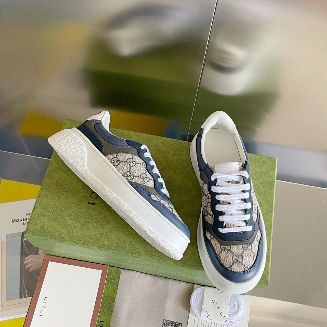 Gucci Sneakers-164