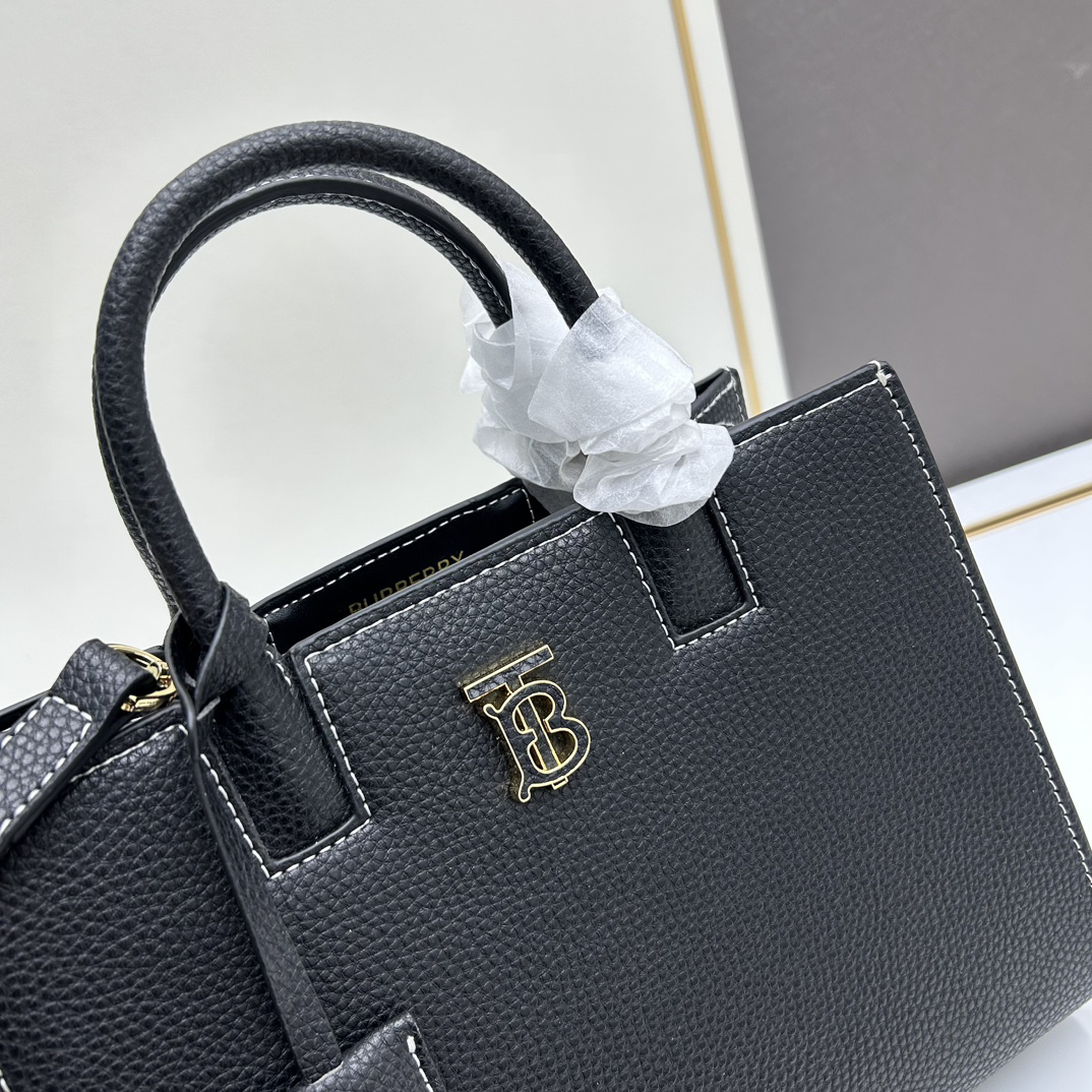 Burberry bag-141