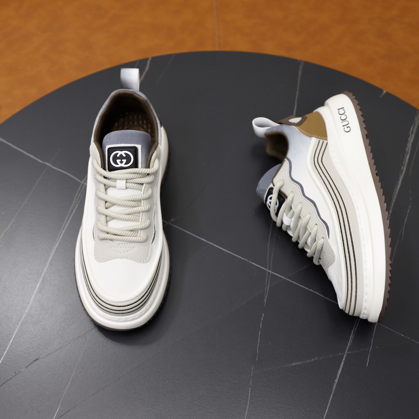 Gucci Sneakers-173