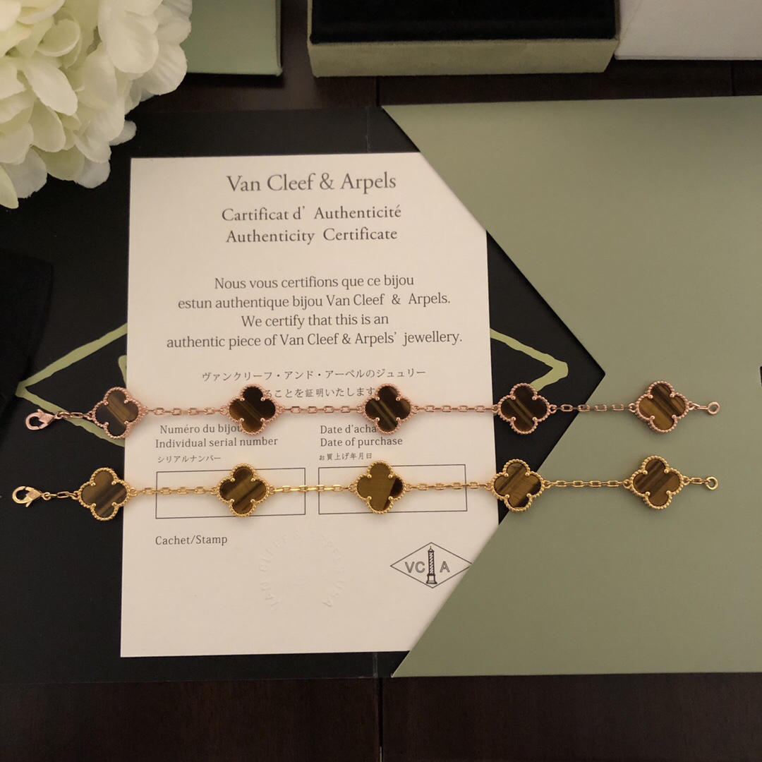 Van Cleef & Arpels Bracelet-35