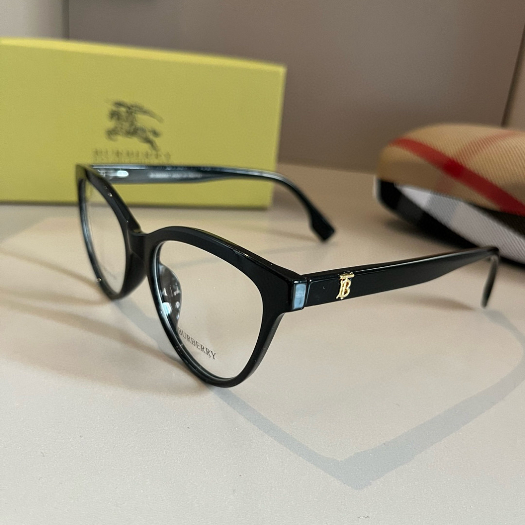 Burberry glasses-19