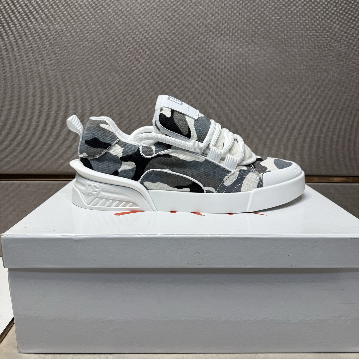 D&G Sneakers-210