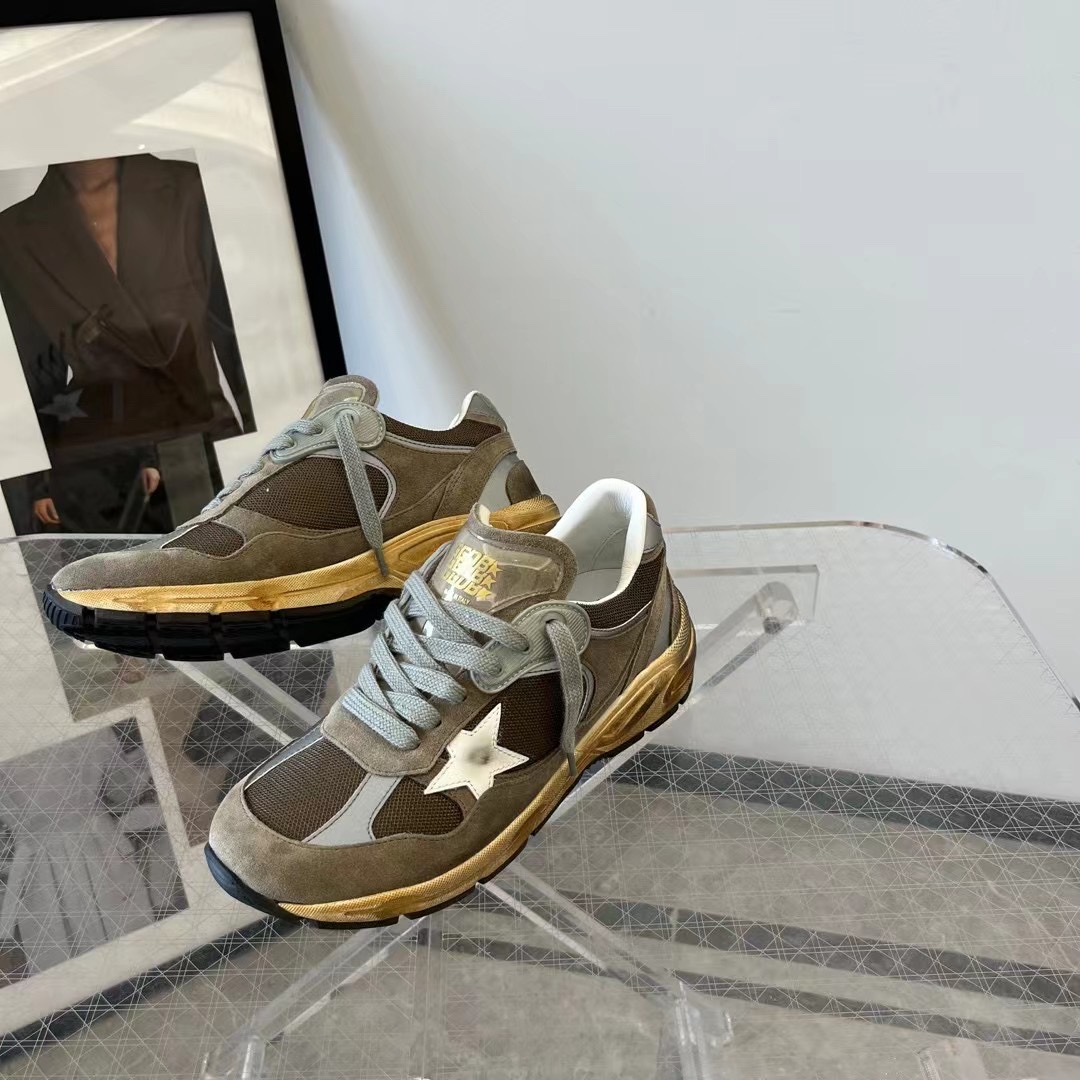 Golden Goose Sneakers-94