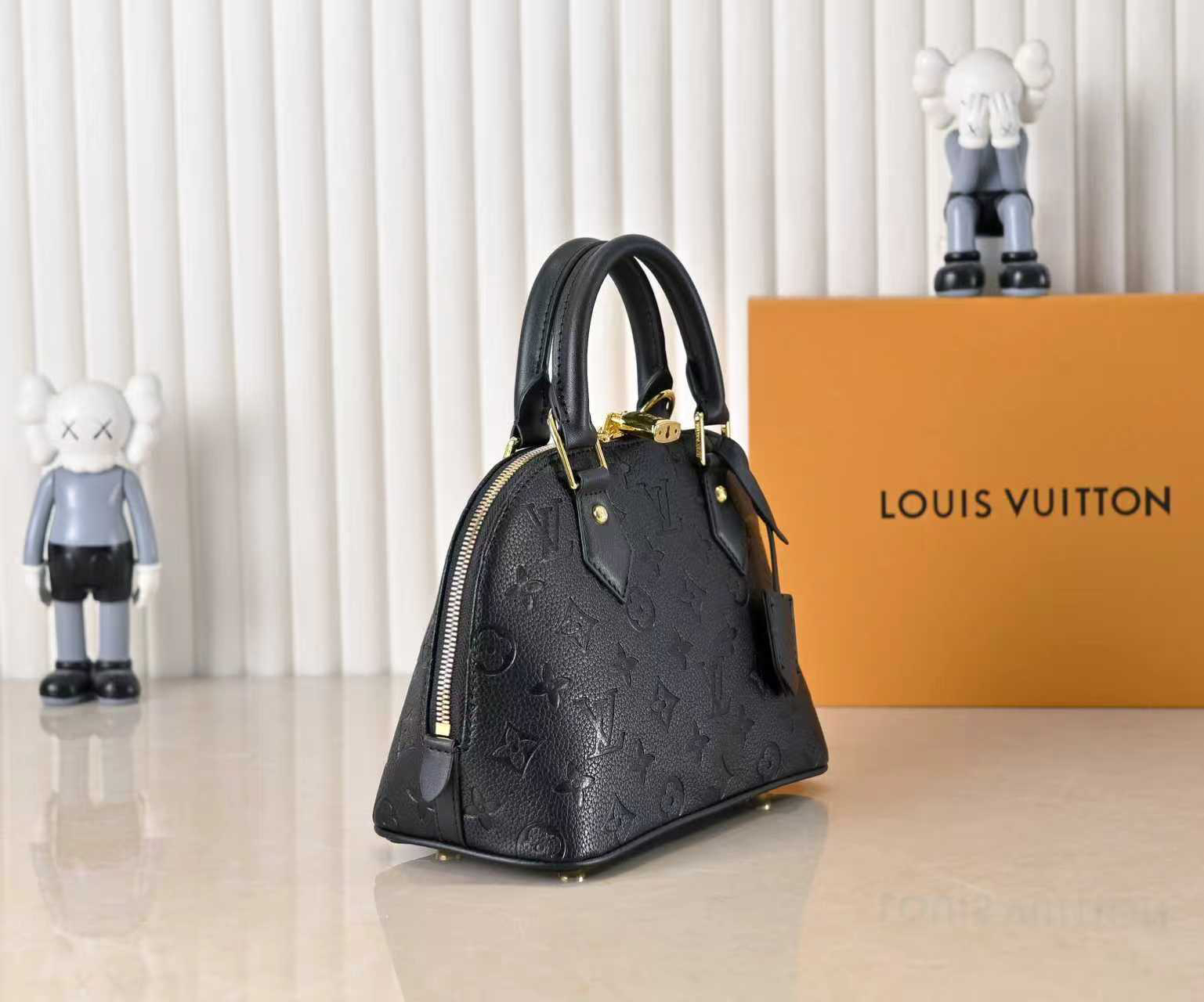 Louis Vuitton bag-151