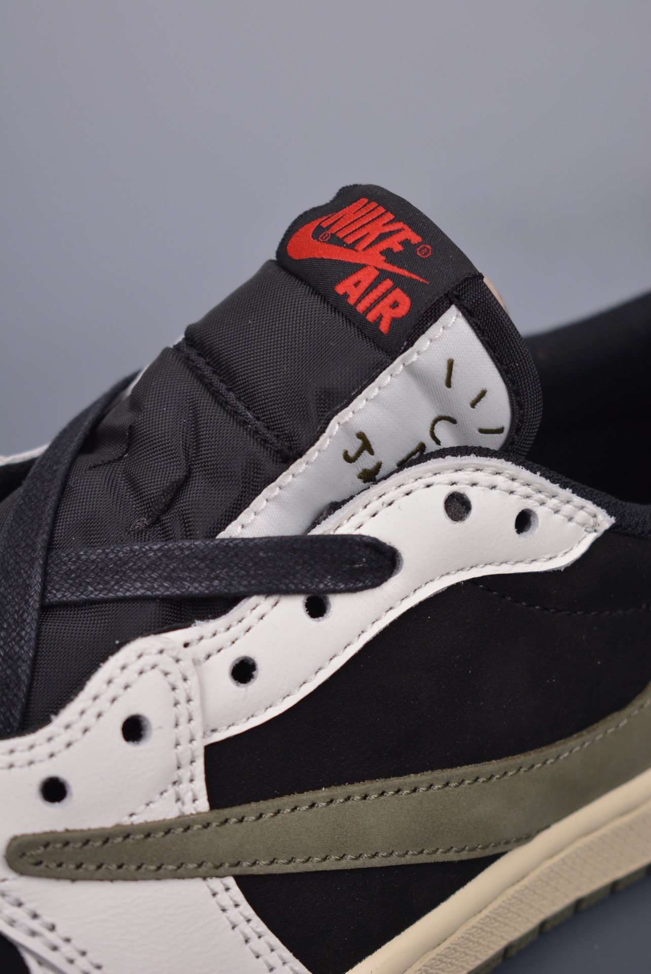 Nike Sneakers-327