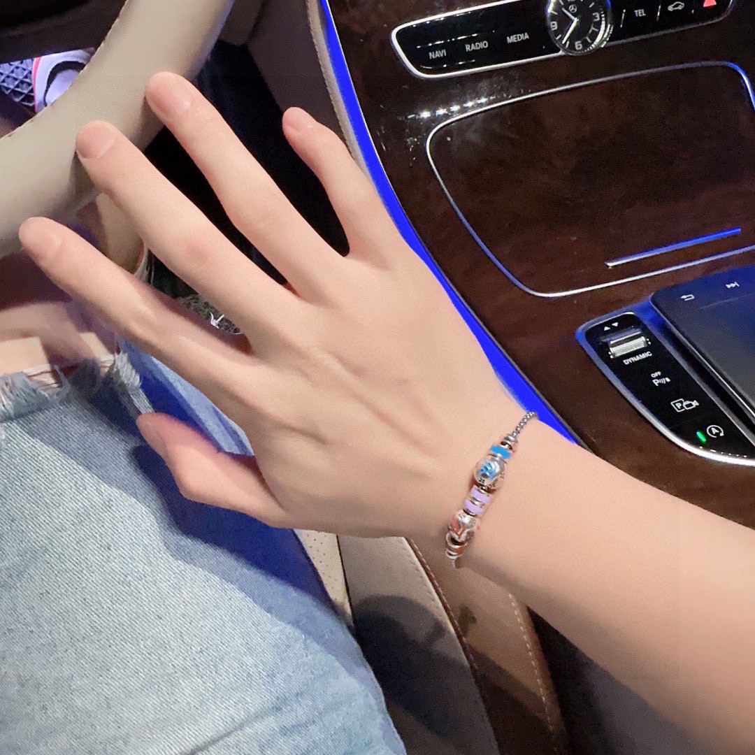 LV Bracelet-26