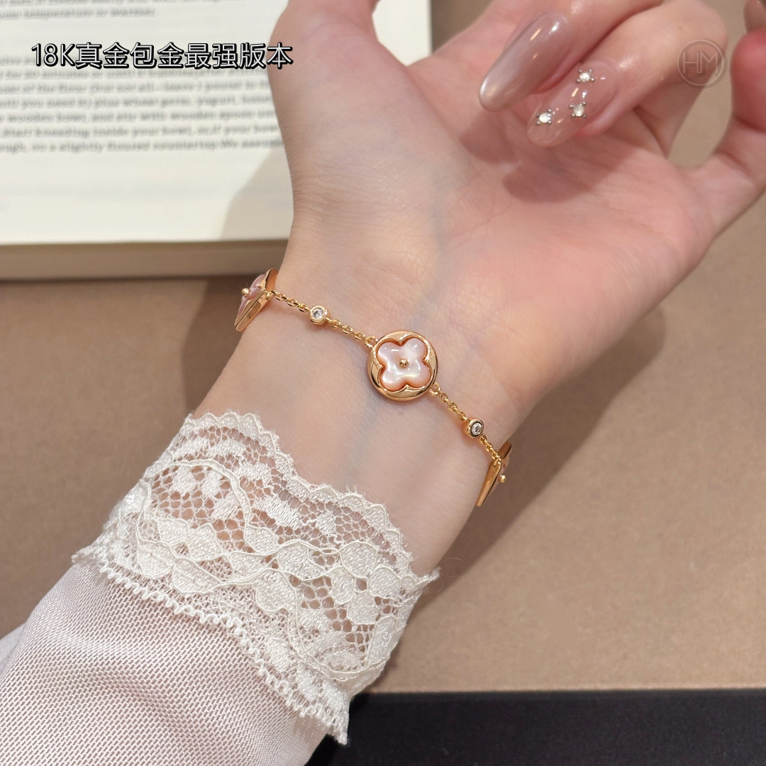 LV necklace-85