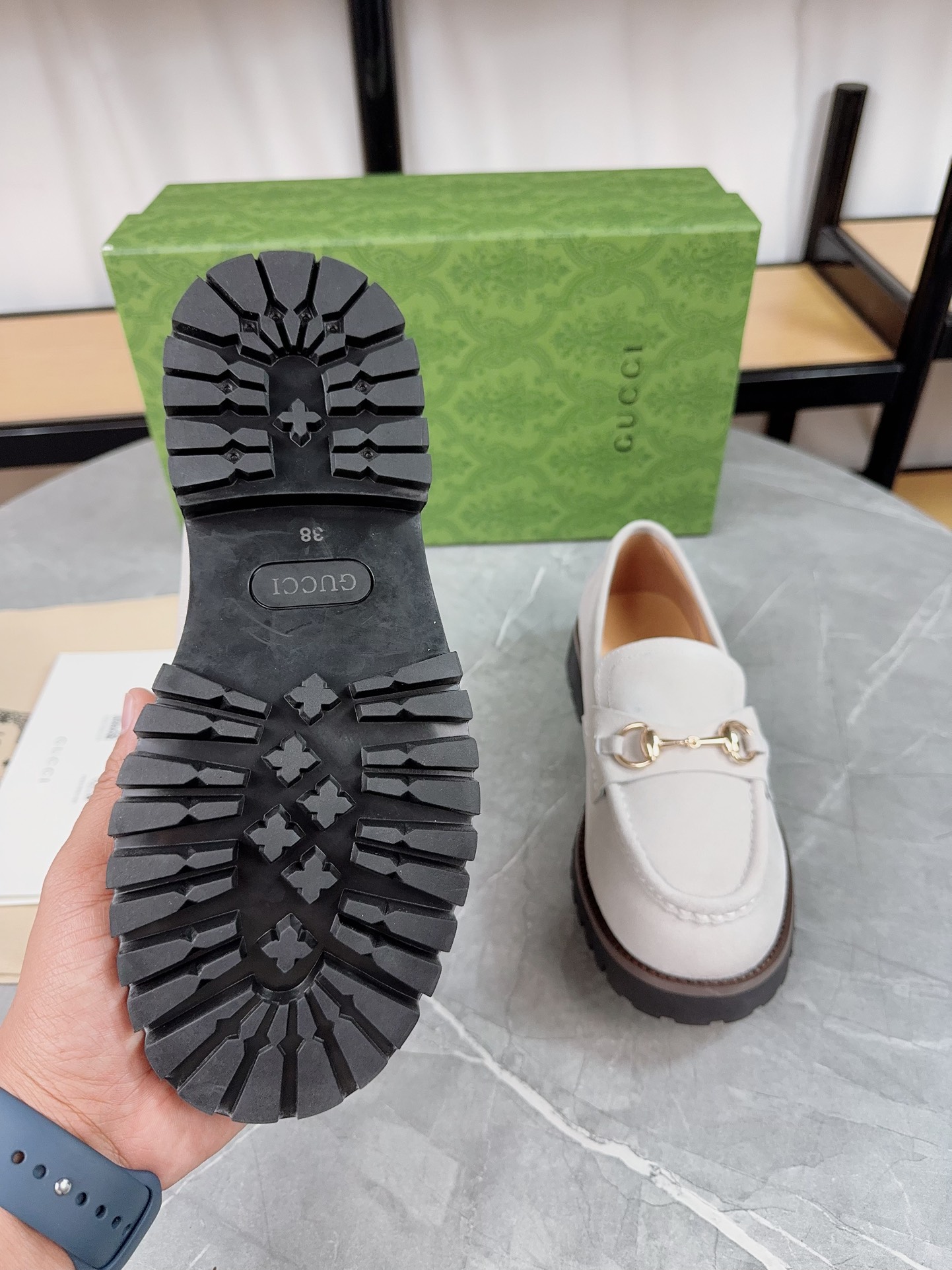 Gucci women's leather shoes-114