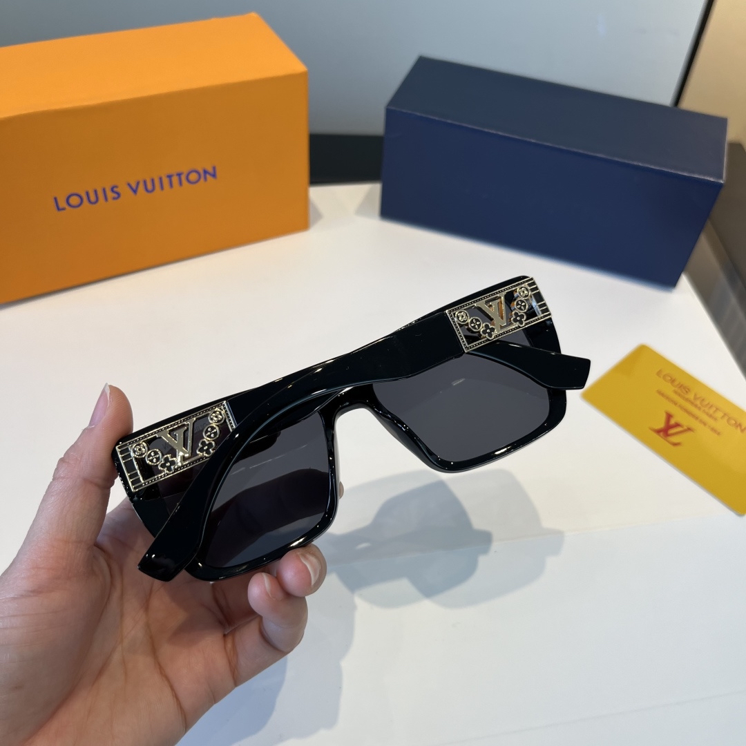 LV glasses-41